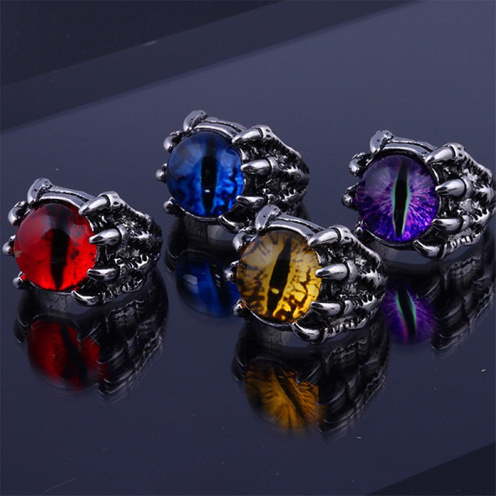 Eye-Emblazoned Claw Ring