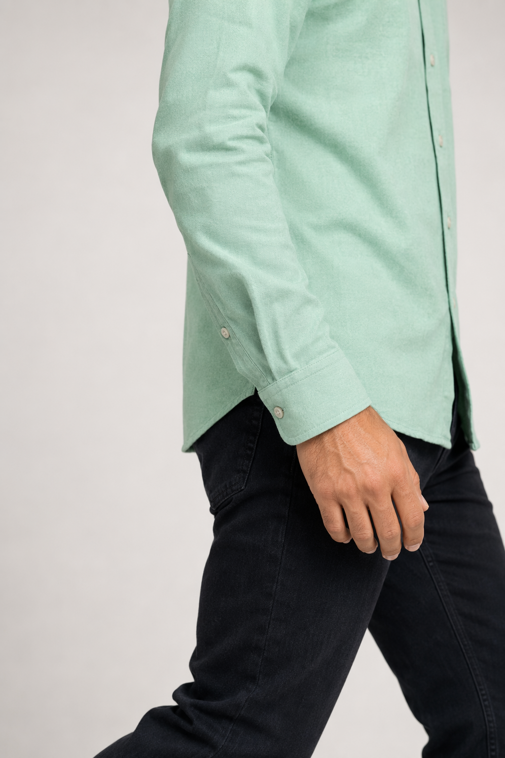 Button-Down Casual Shirt for Men with Long Sleeves, Designed to be Worn Untucked Green