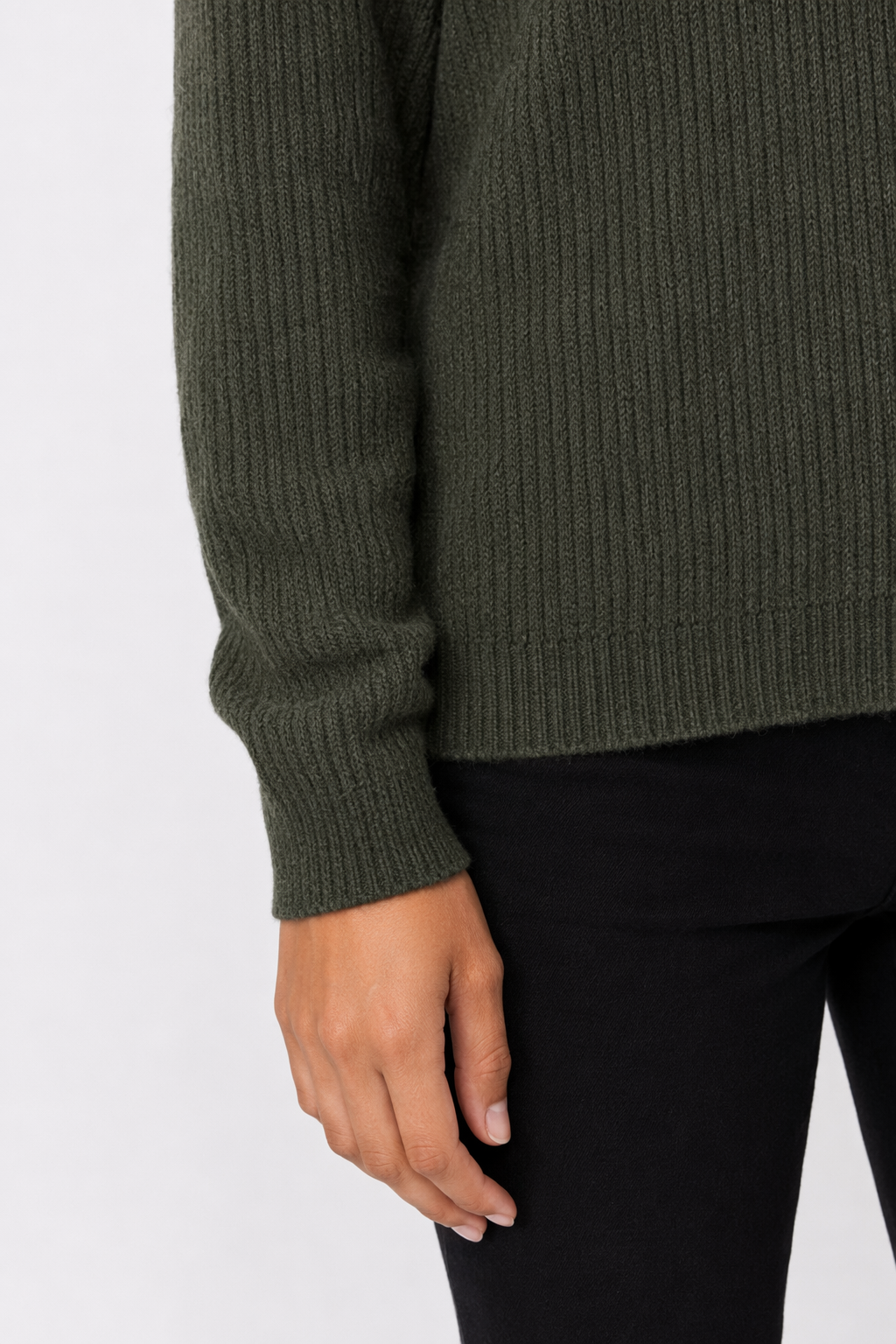 Women's Sweaters with V-Neck Design Green