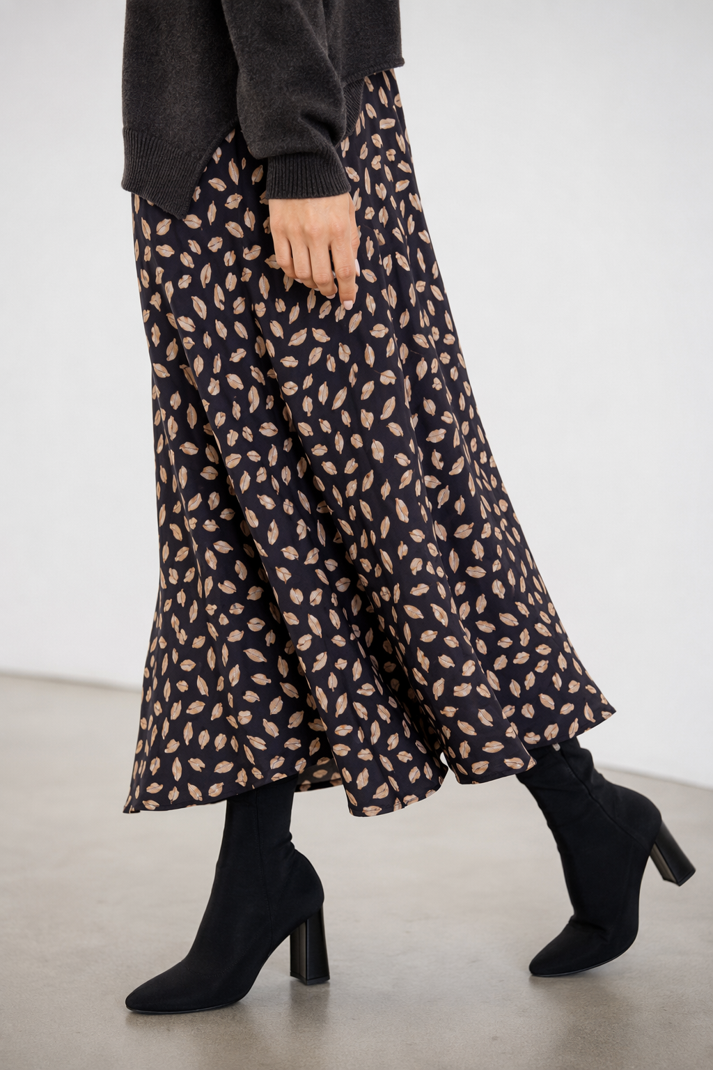 Layered Floral Print Dress Women's Sweater Brown