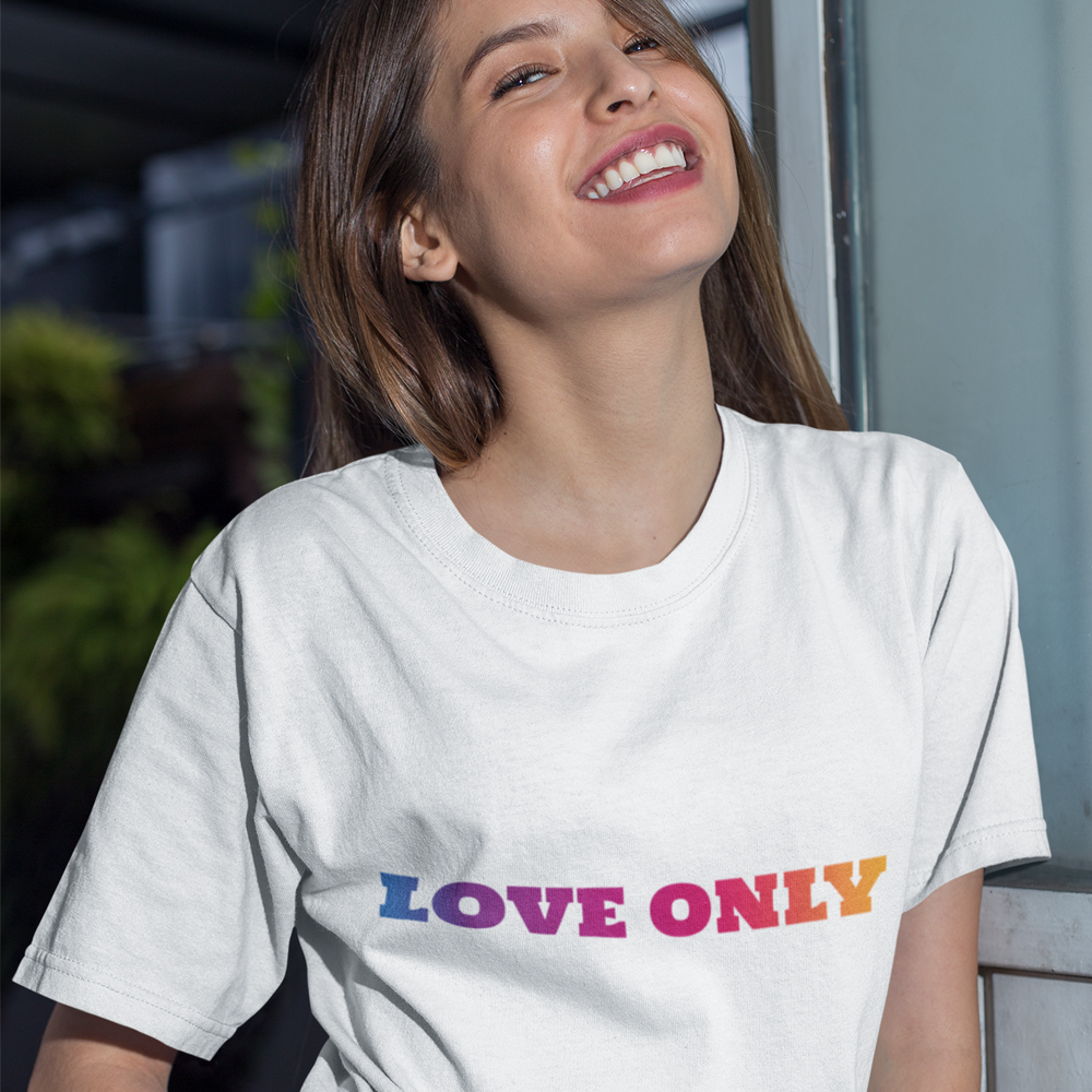 Colorful Printed Short Sleeve Tee for a Vibrant Look