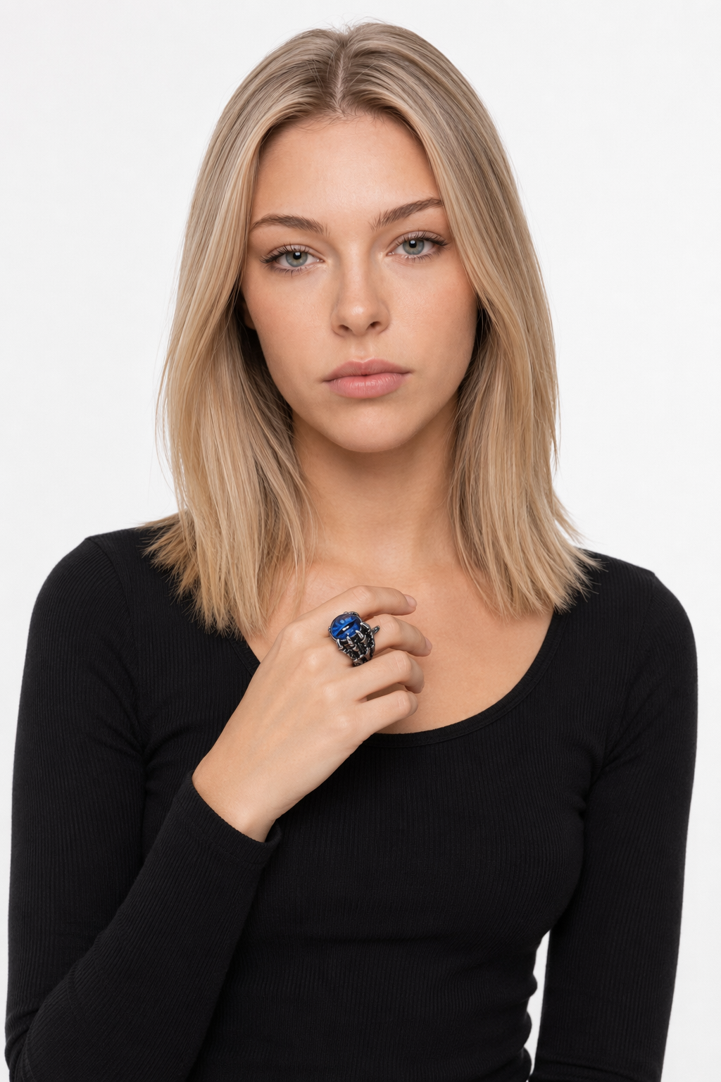 Eye-Emblazoned Claw Ring 3