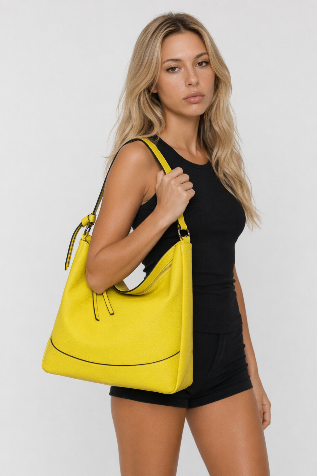 Everyday Shoulder Bag in Faux Leather - A Versatile and Stylish Choice Yellow