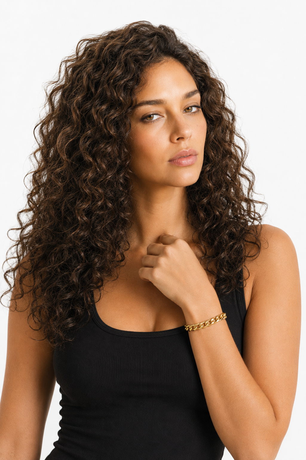Plated Bracelet with a Timeless Chain Design Gold
