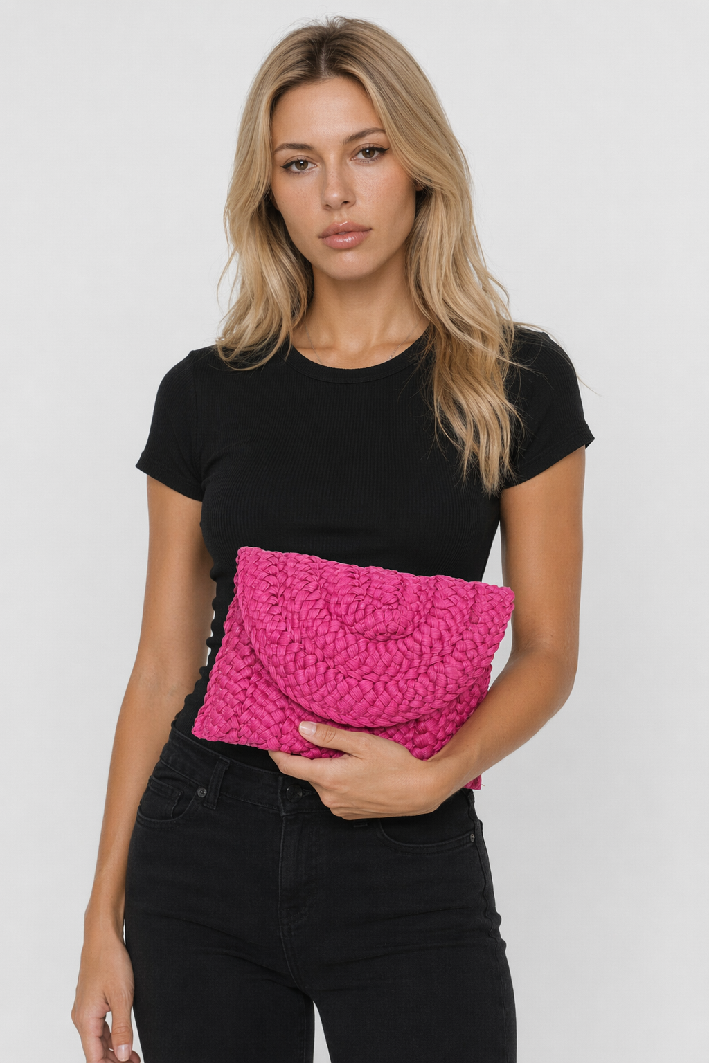 Summer Mini Straw Clutch: Embrace the Season in Style! Hot Pink