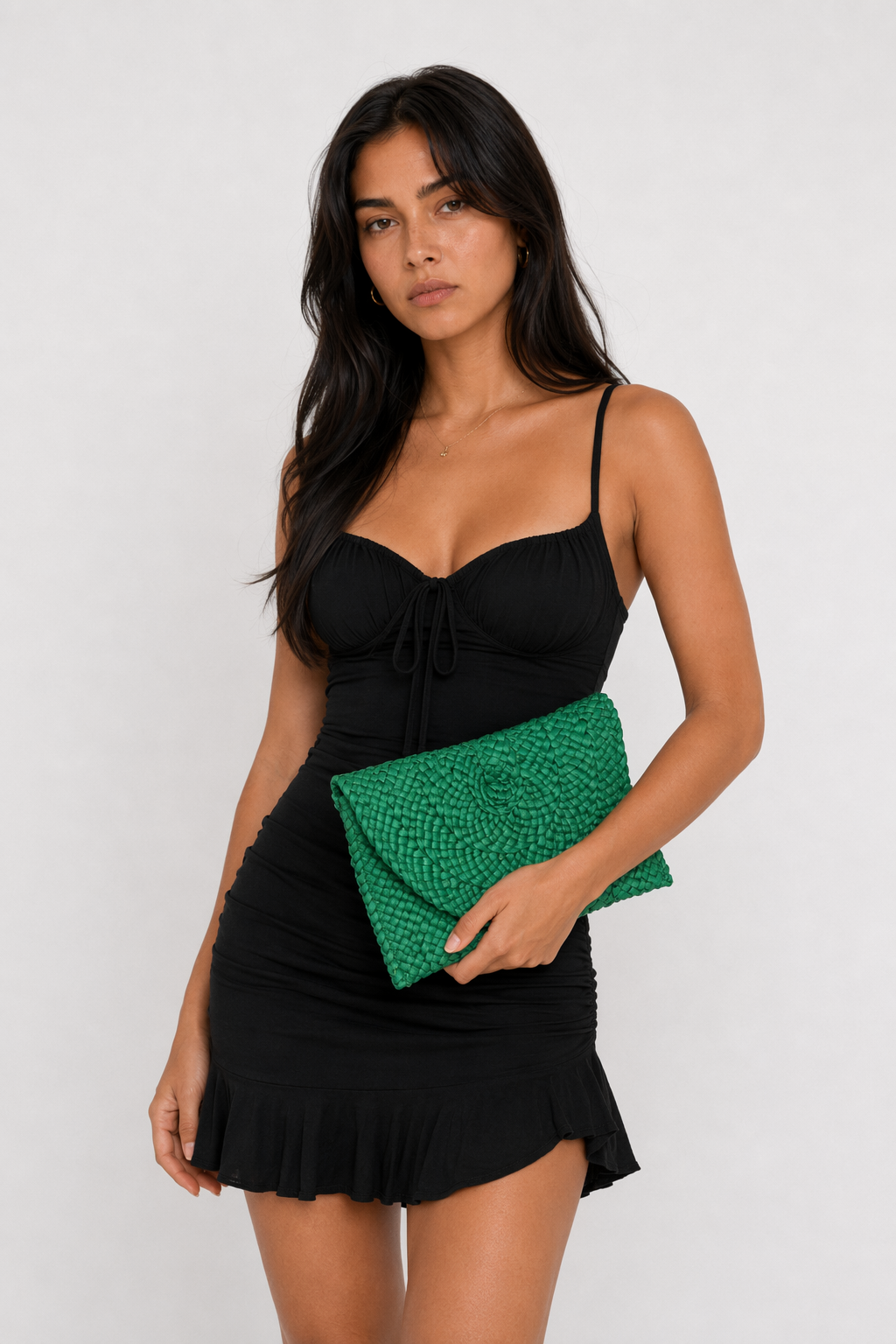 Summer Mini Straw Clutch: Embrace the Season in Style! Green