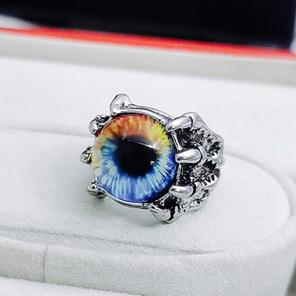 Eye-Emblazoned Claw Ring
