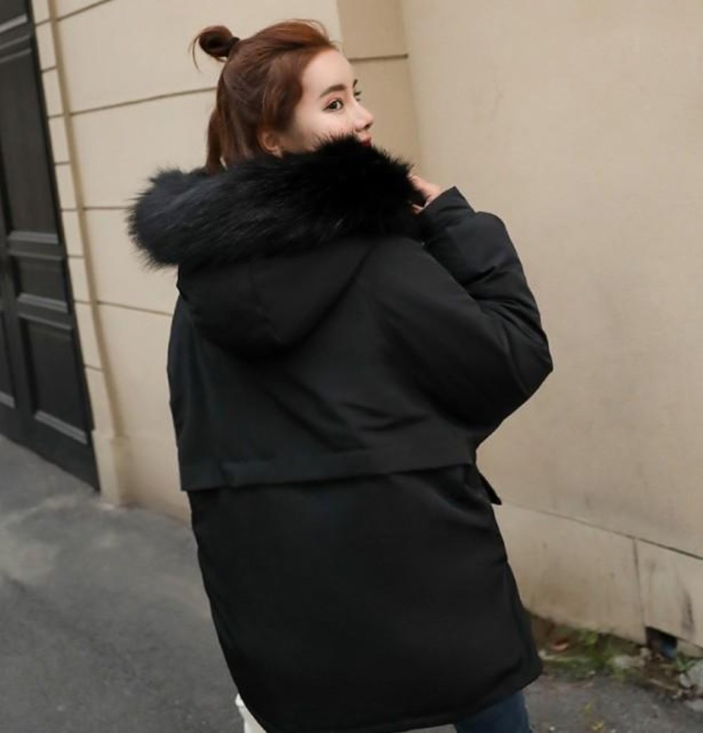 Black Hooded Winter Puffer Jacket for Women