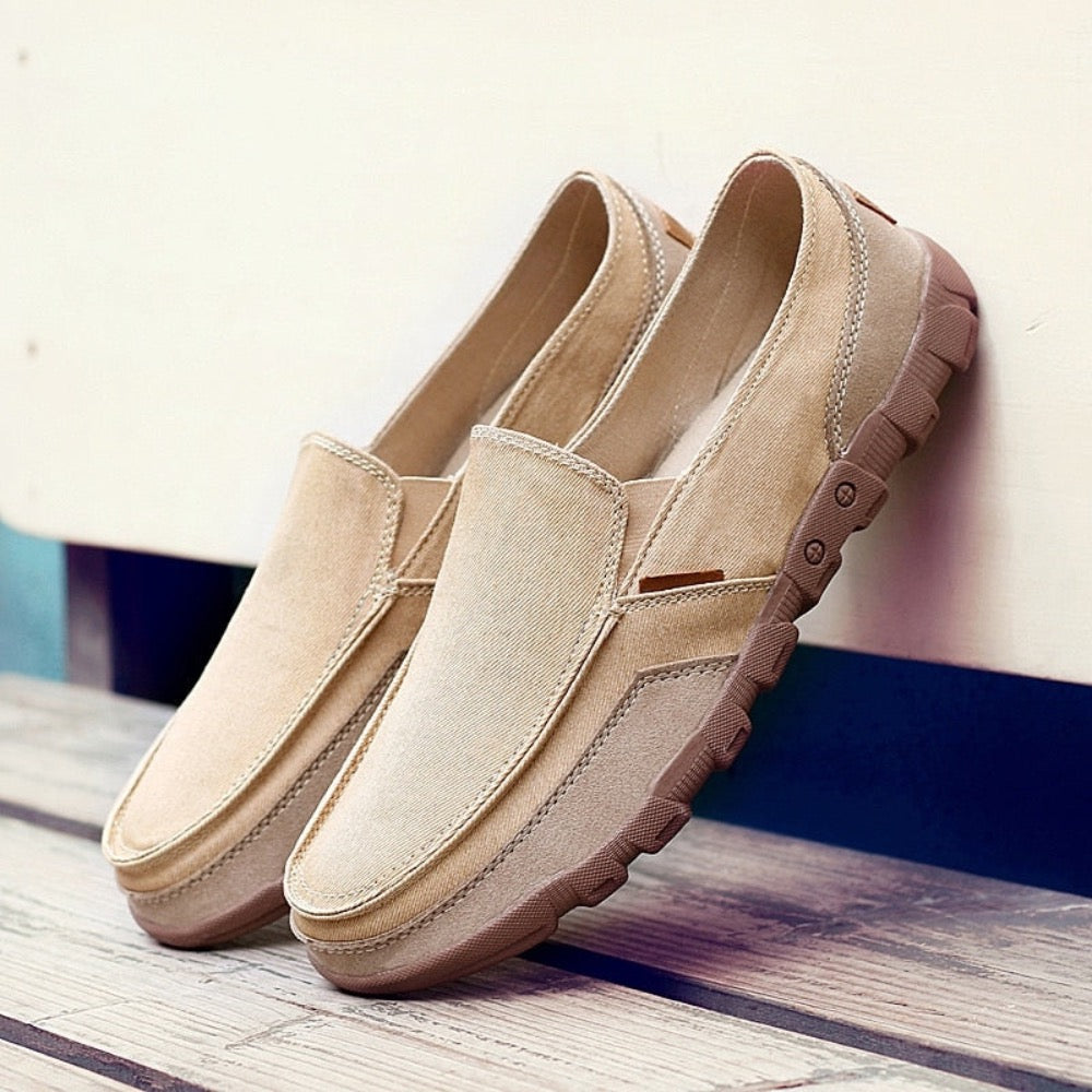 Daily Canvas Shoes for Men - A Casual and Stylish Choice for Everyday Wear