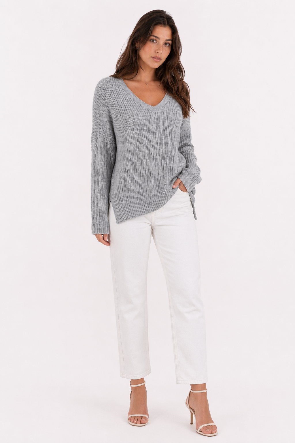 Casual Sweater for Women with a V Neck Design Gray