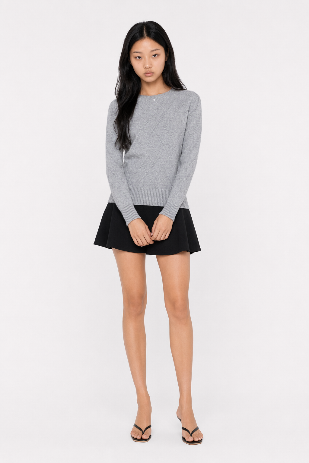 Slim-Fit Knit Top for Women with Round Neckline Gray