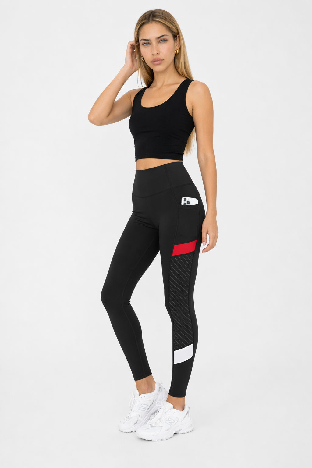 High Waisted Yoga Leggings with Dynamic Fit and Convenient Side Pockets Black