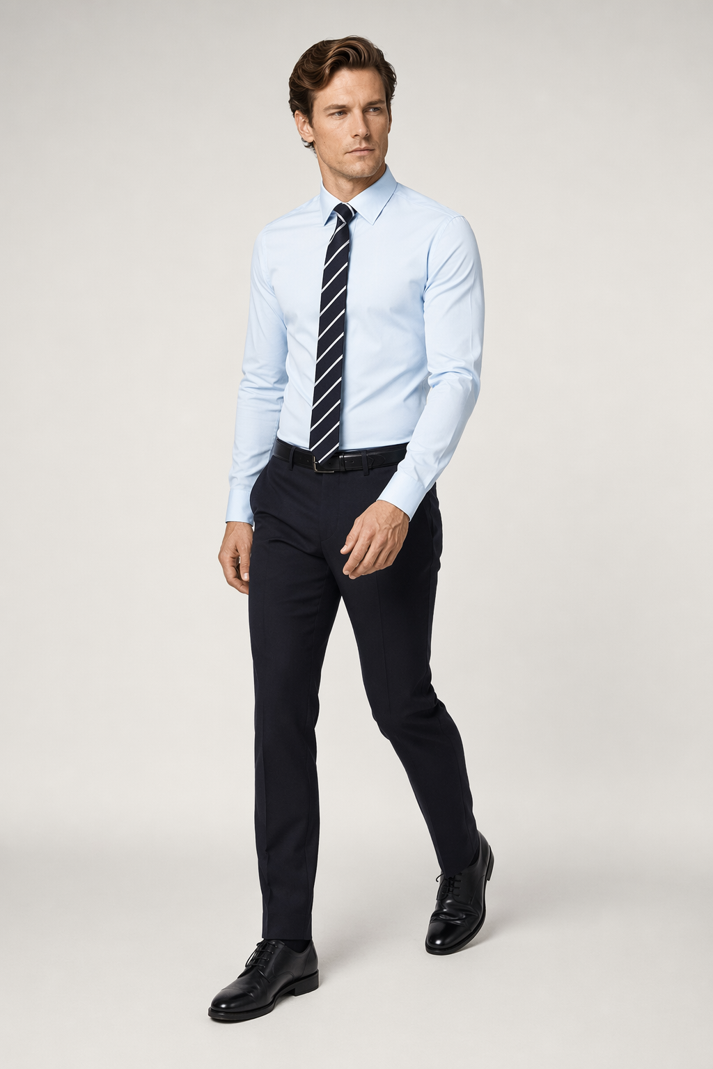 Slim Fit Button-Up Shirt for Men - Stylish and Modern Design Light Blue