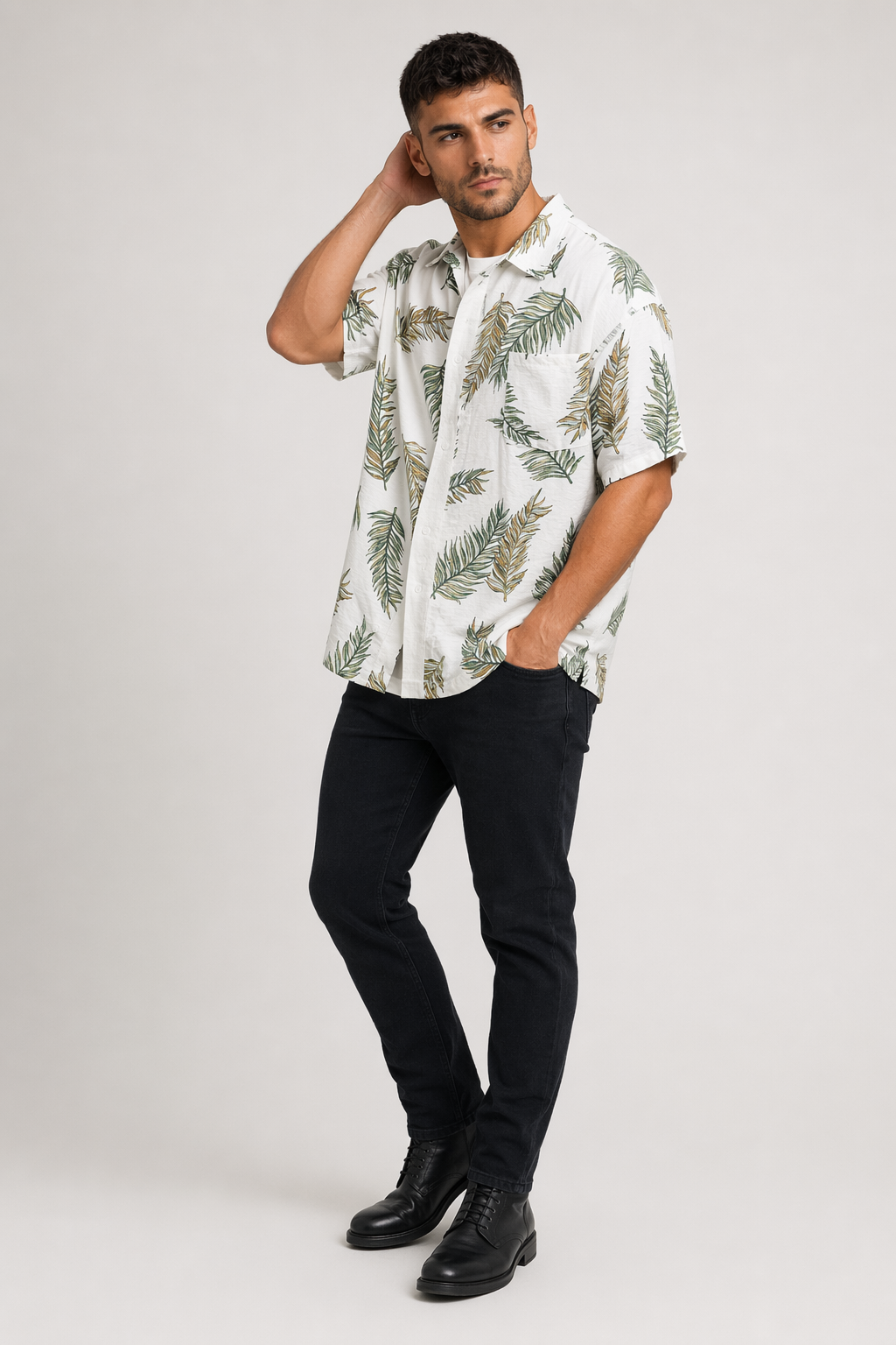 Oversized Tropical Leaf Print Men's Hawaiian Shirt Default