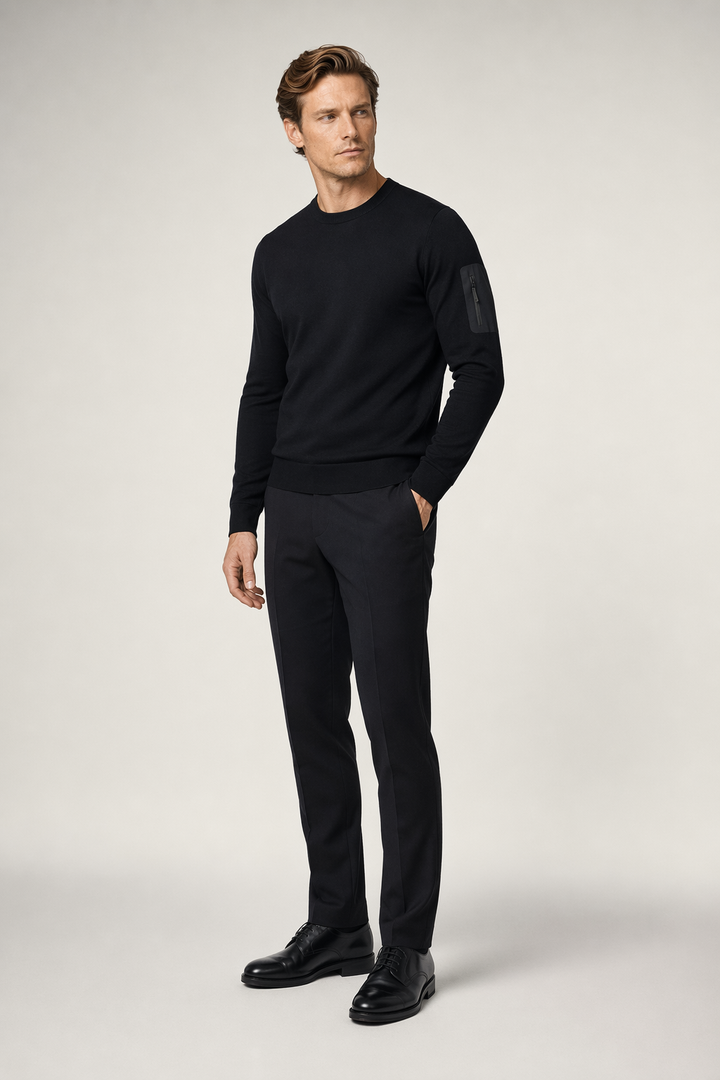 Round Neck Men's Sweatshirt with Sleeve Pocket Black