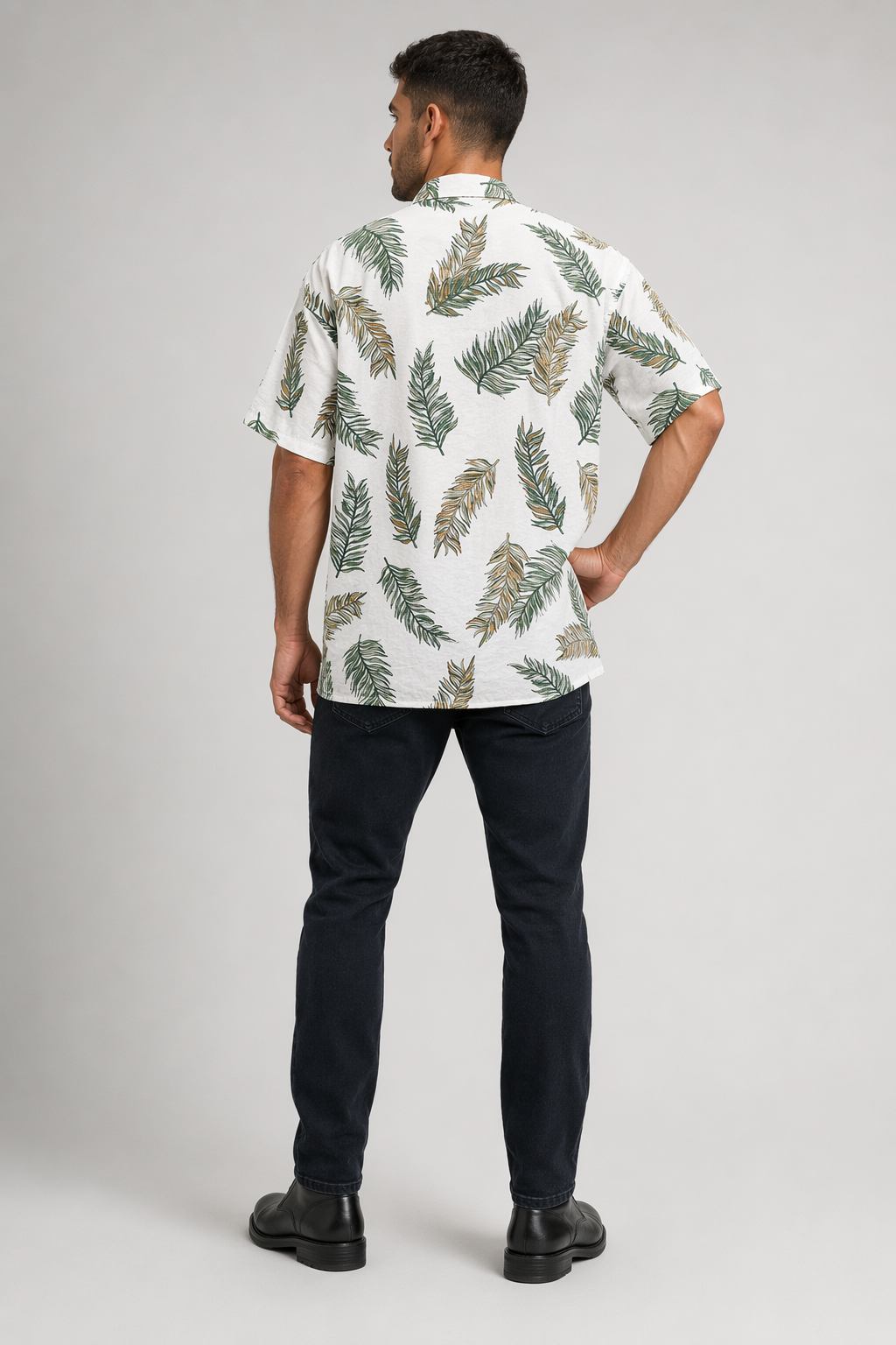 Oversized Tropical Leaf Print Men's Hawaiian Shirt Default