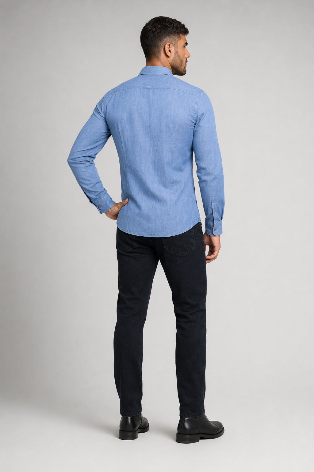 Slim-Fitting Men's Denim Shirt Light Blue