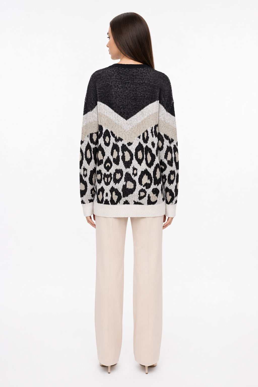 Leopard Print Sweater for Women with a Round Neck Default