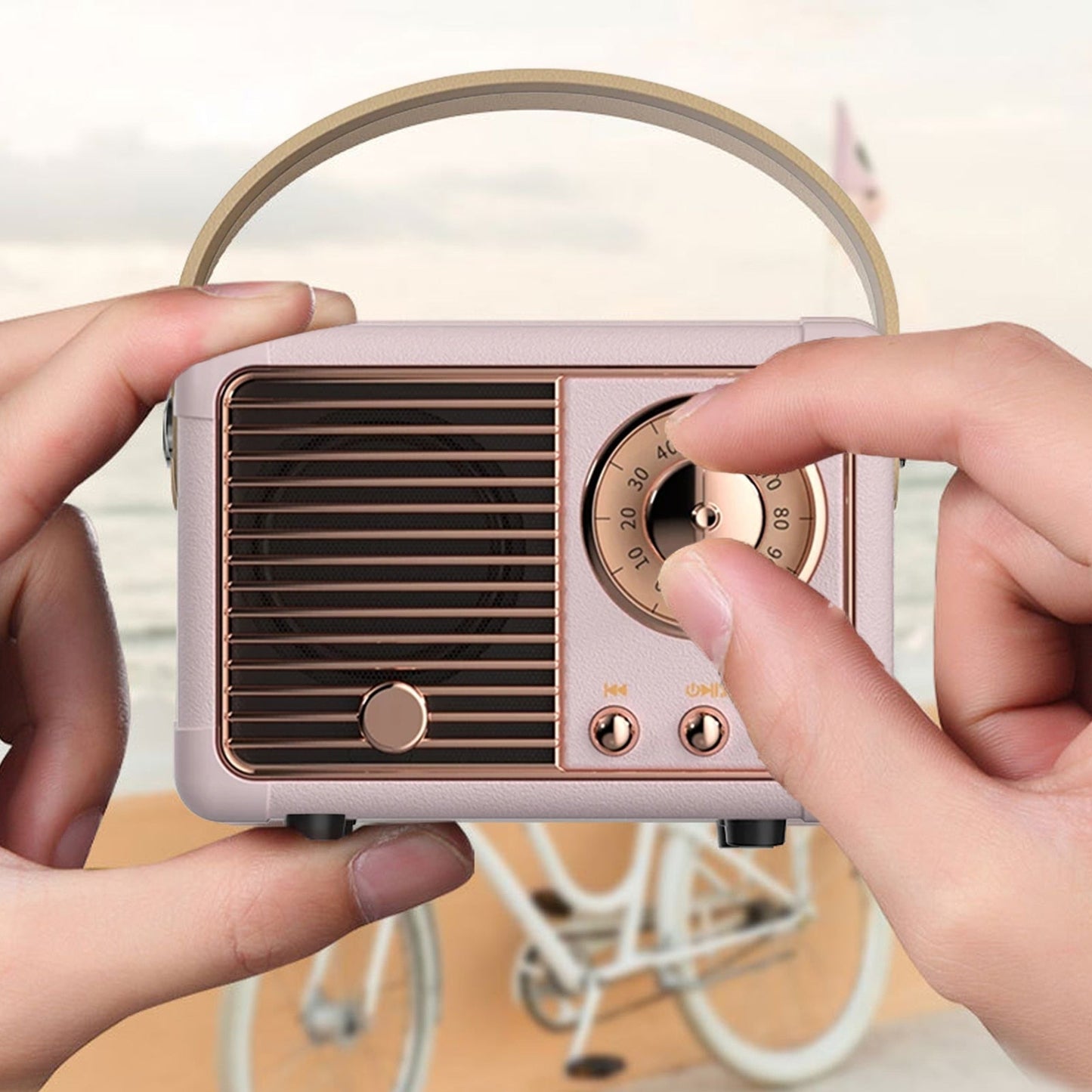 Compact Retro Speakers with Bluetooth and Radio Connectivity