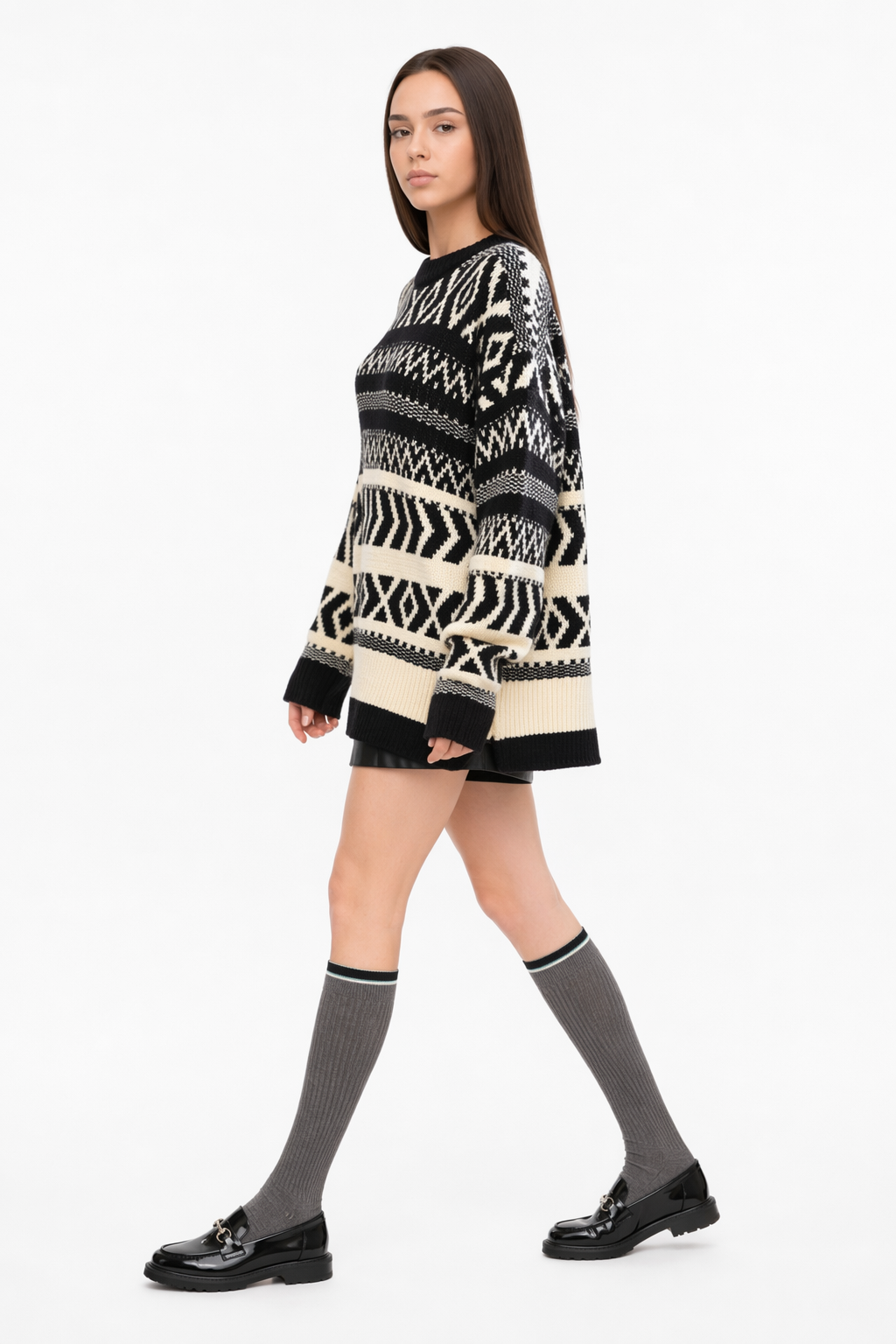 Geo Pattern Women's Round Sweater Default