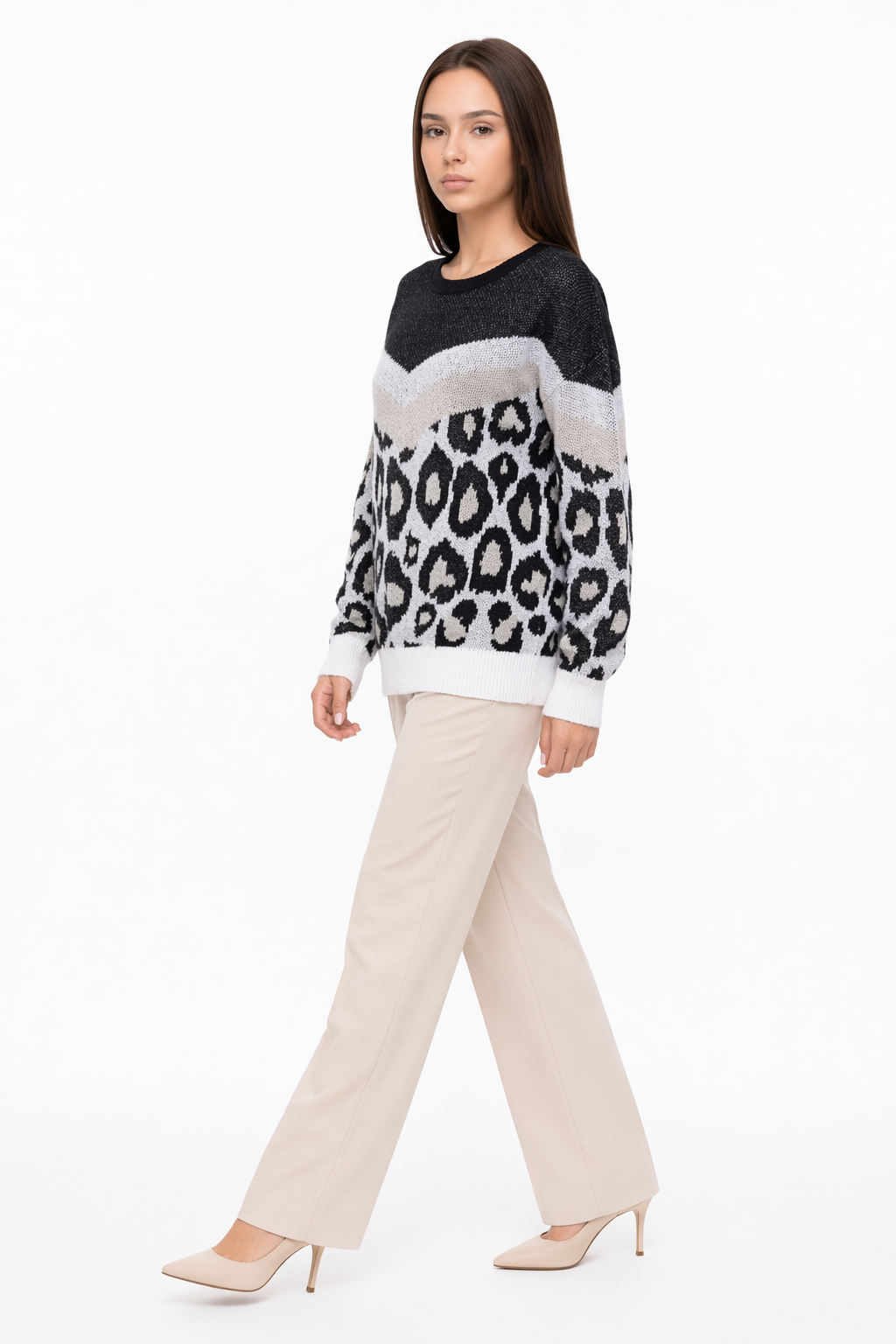 Leopard Print Sweater for Women with a Round Neck Default