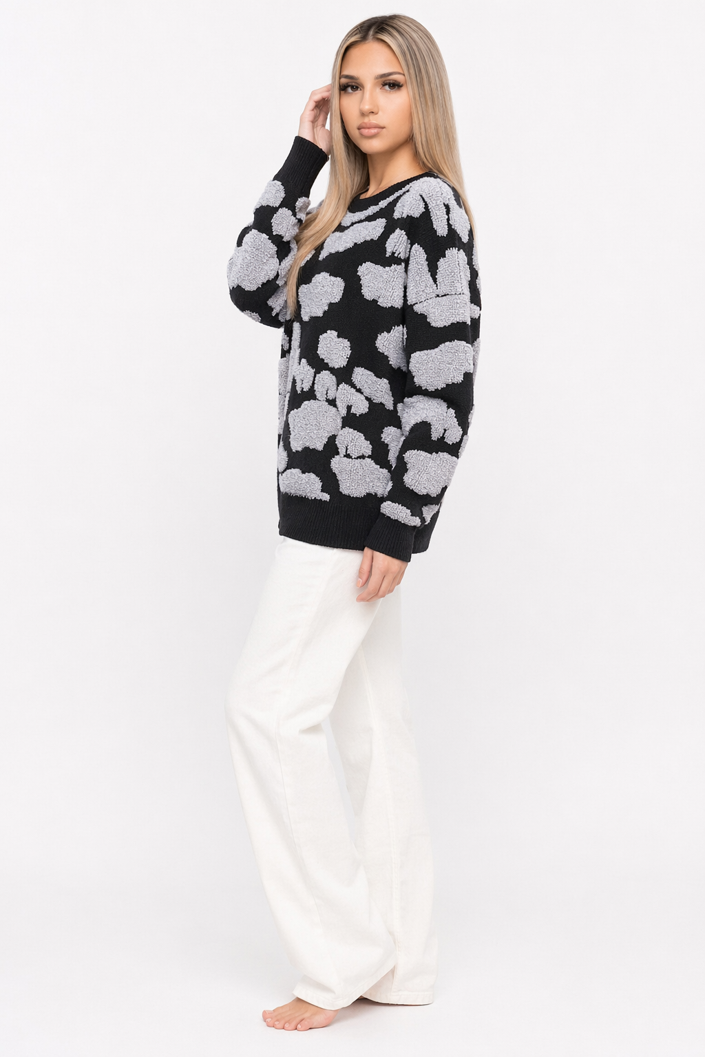 Two-Toned Round Sweater for Women Black