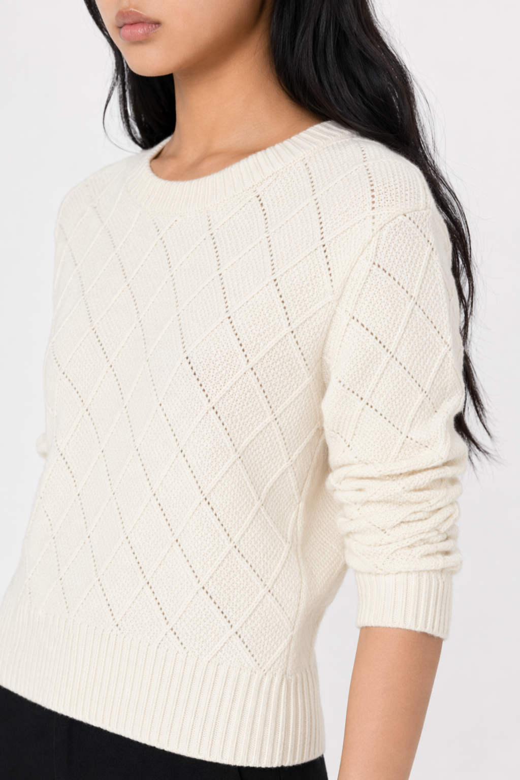 Slim-Fit Knit Top for Women with Round Neckline Off White