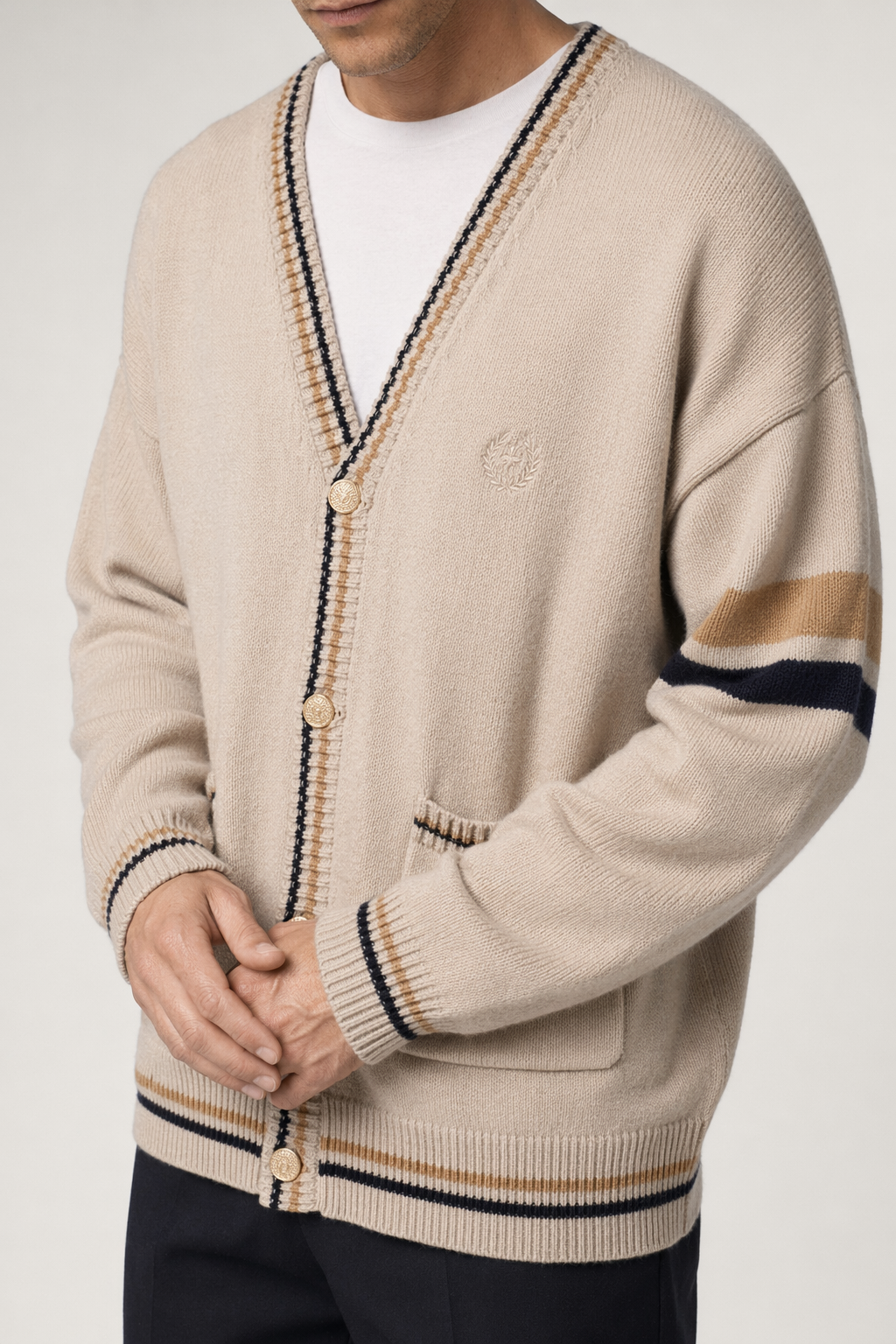 Men's Cardigan with Front Pockets - V Neck Design Beige