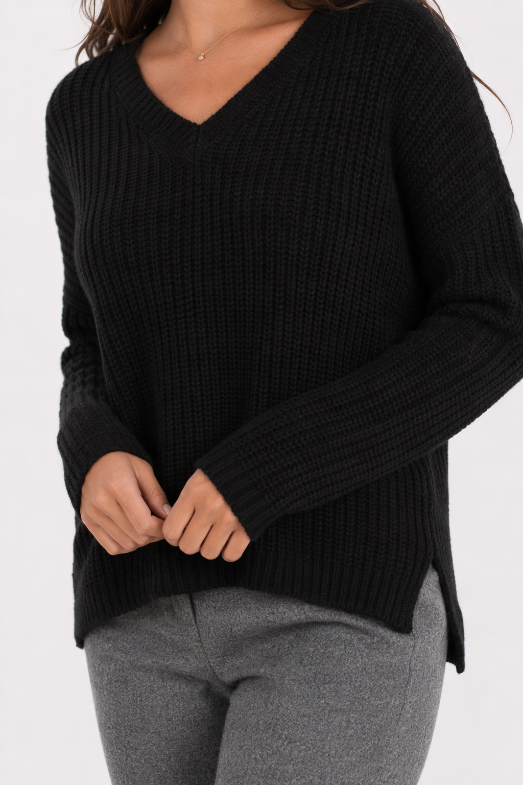 Casual Sweater for Women with a V Neck Design Black