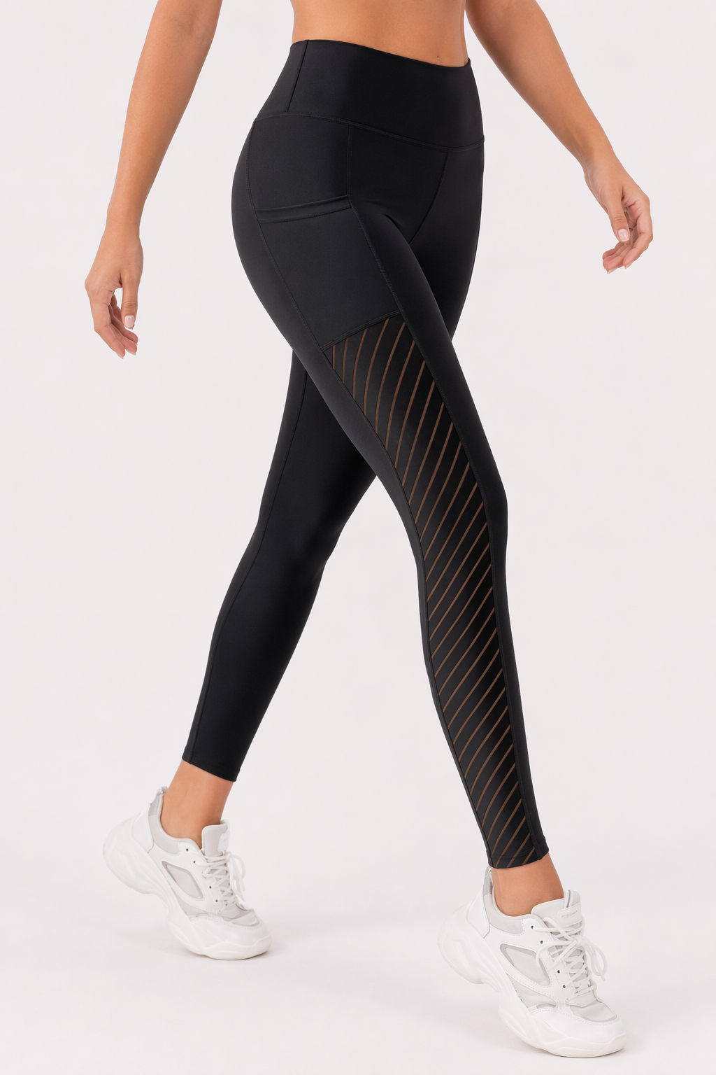 Mesh Panel High-Waisted Yoga Leggings featuring Pockets Black