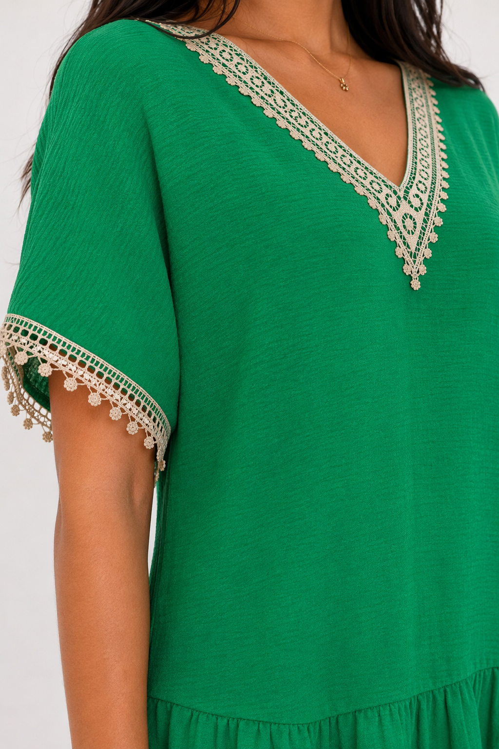 Lace Detailed Flowy V-Neck Dress Green