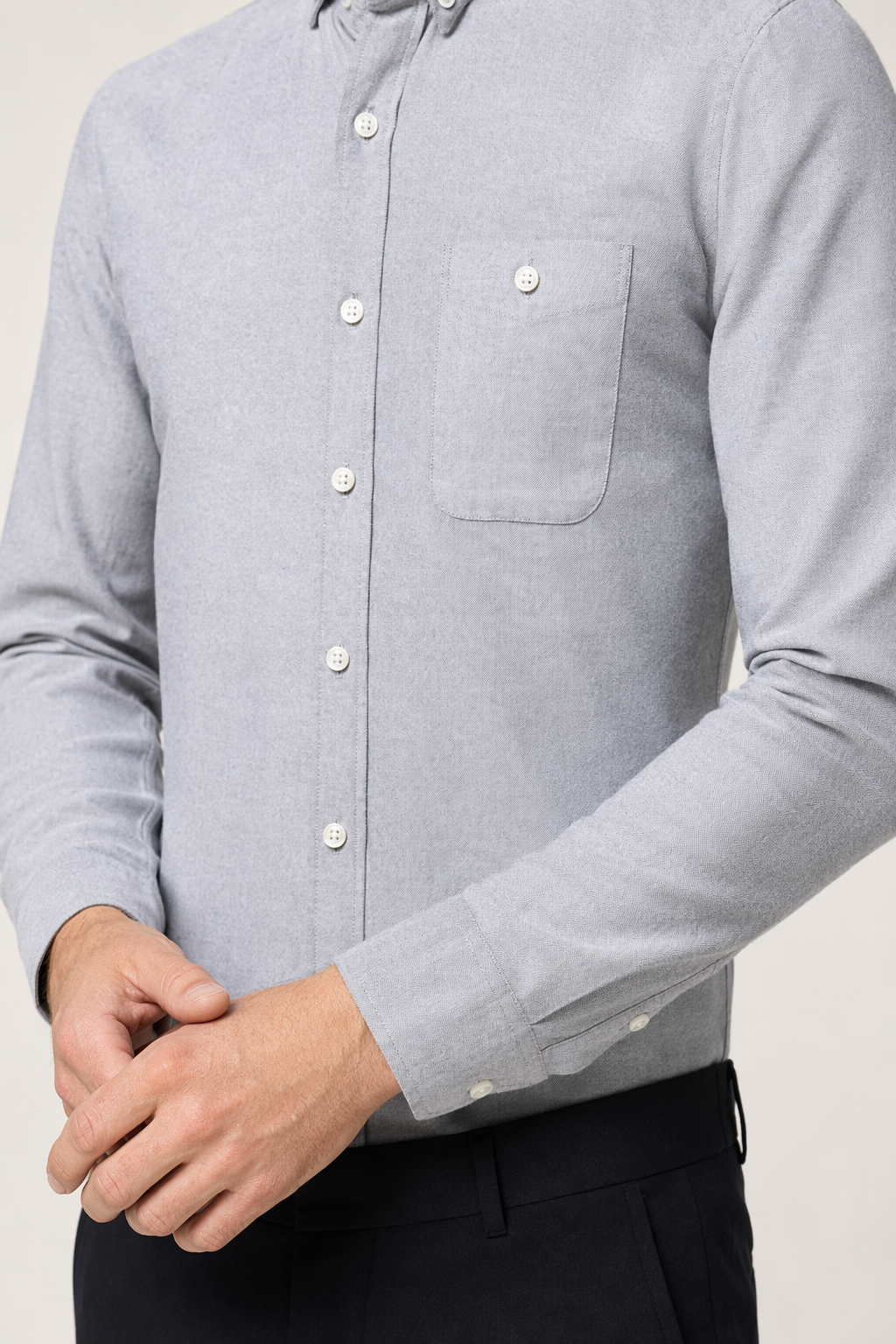 Long Sleeve Oxford Shirt for Men: Retaining Clarity and Distinction Gray