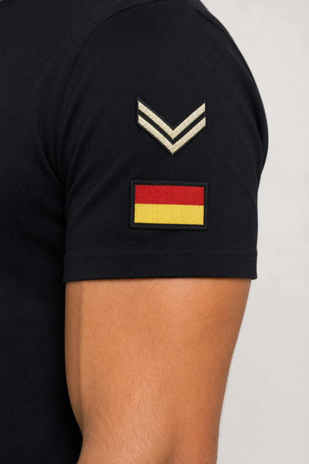 Army Badge Slim Fit Men's Tee Black