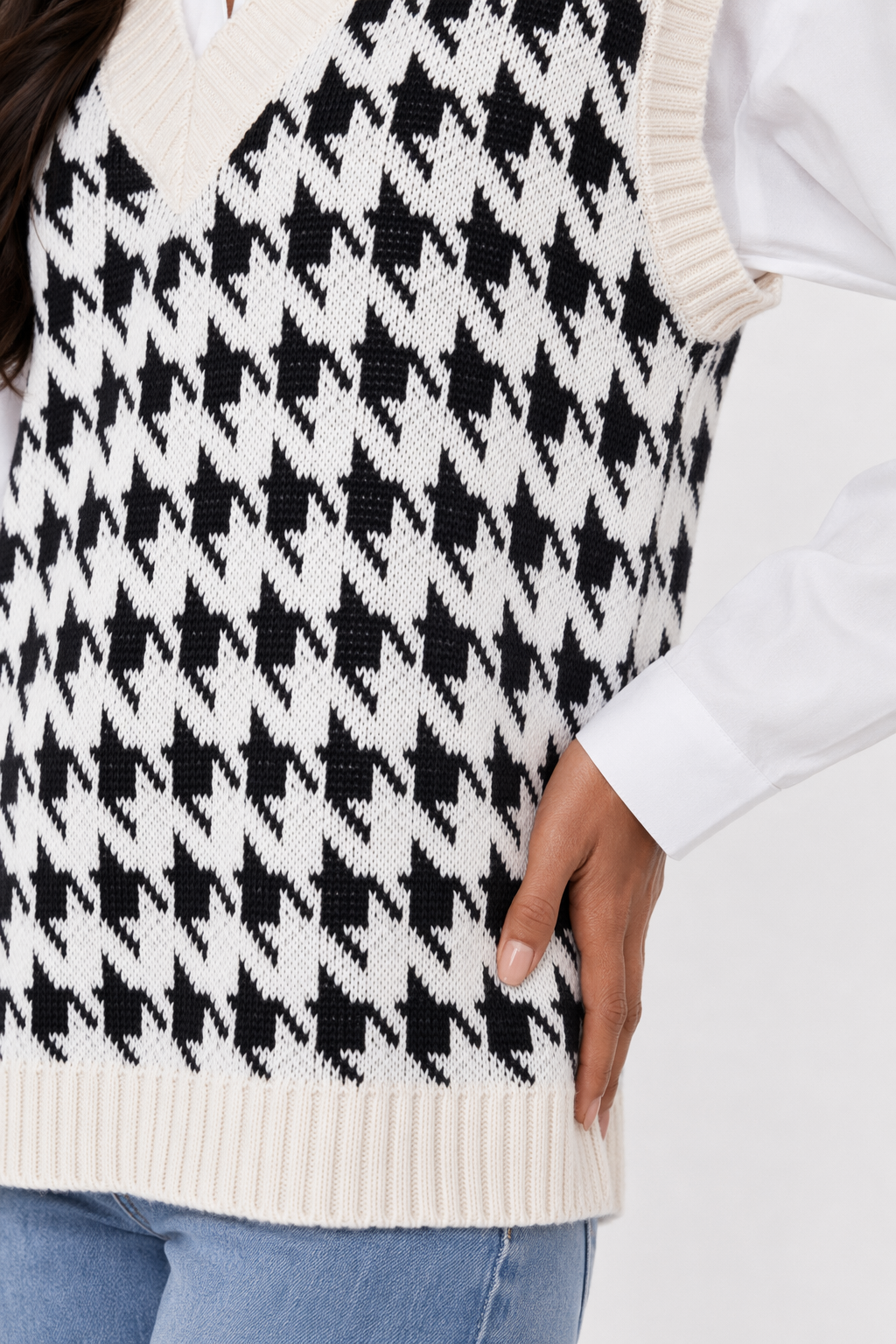 Argyle V-Neck Sweater Vest for Women White