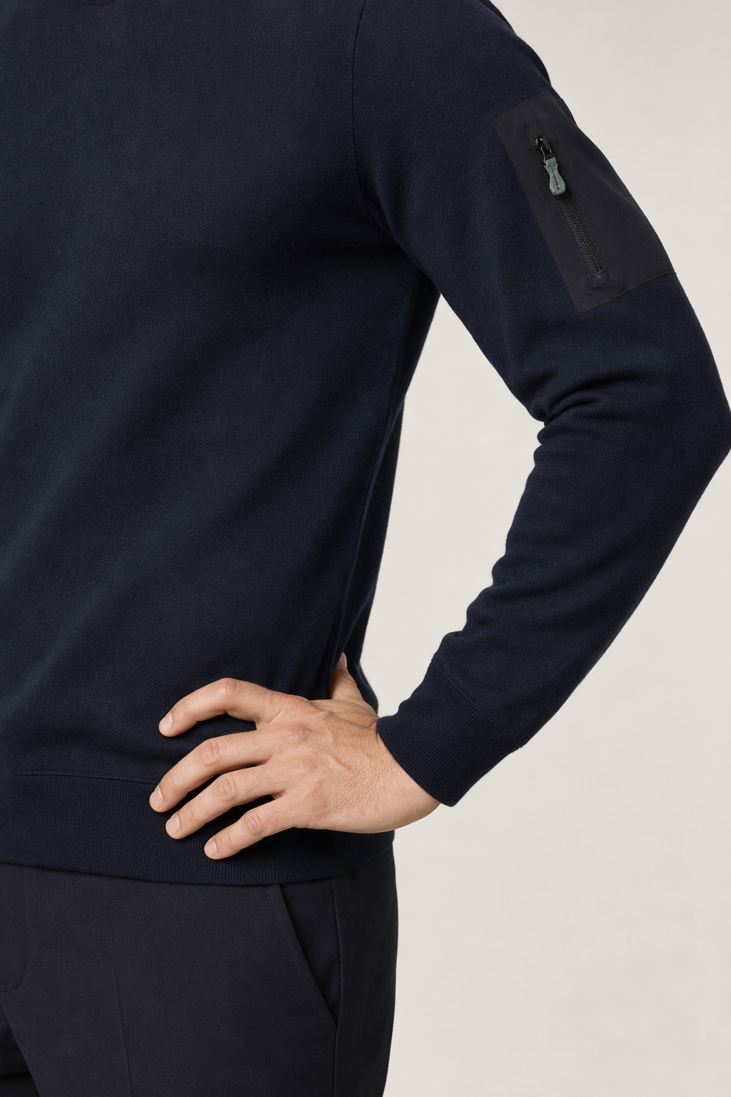 Round Neck Men's Sweatshirt with Sleeve Pocket Navy