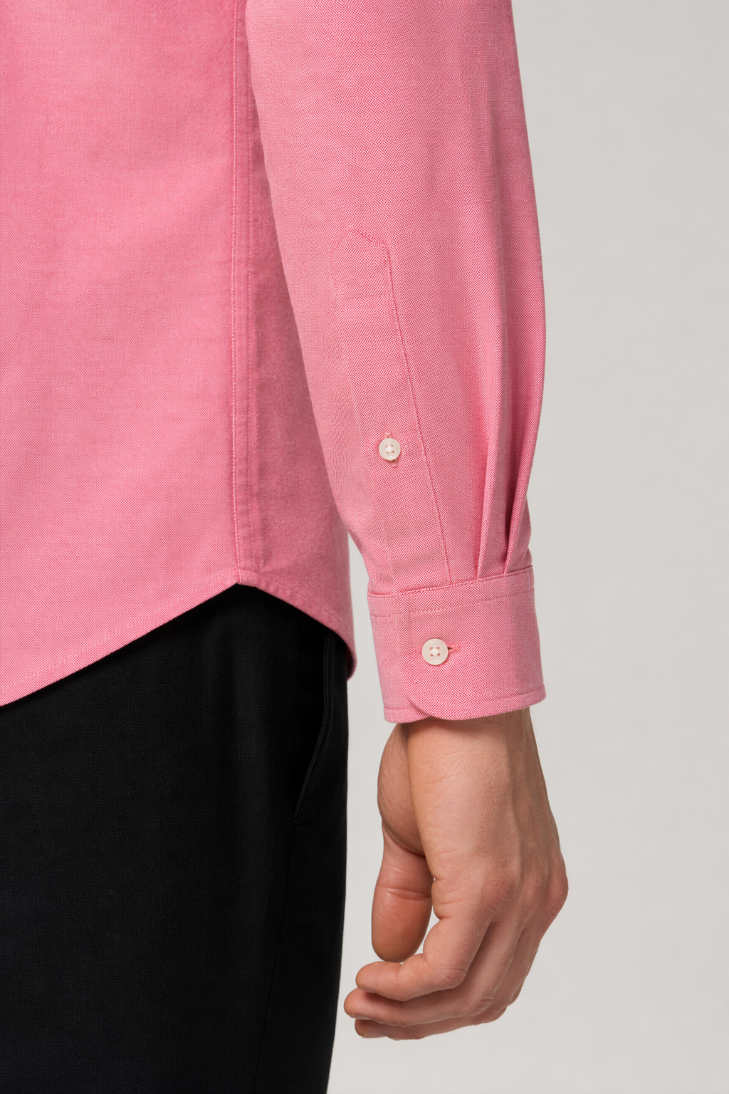 Long Sleeve Oxford Shirt for Men: Retaining Clarity and Distinction Red