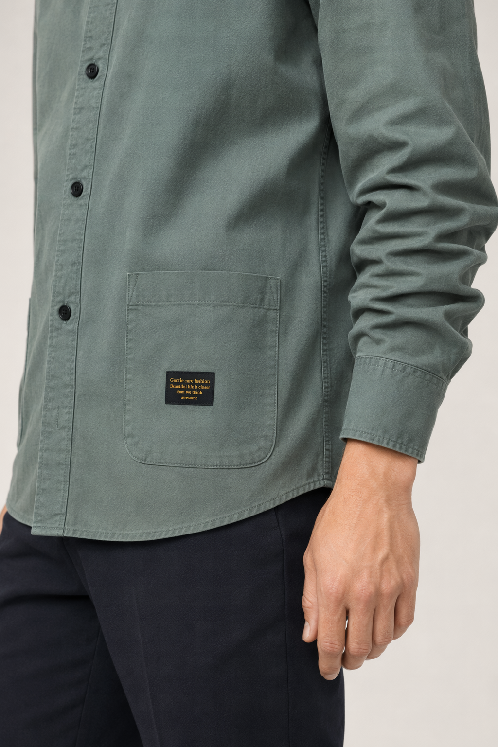 Men's Pocketed Button-Up Shirt Green