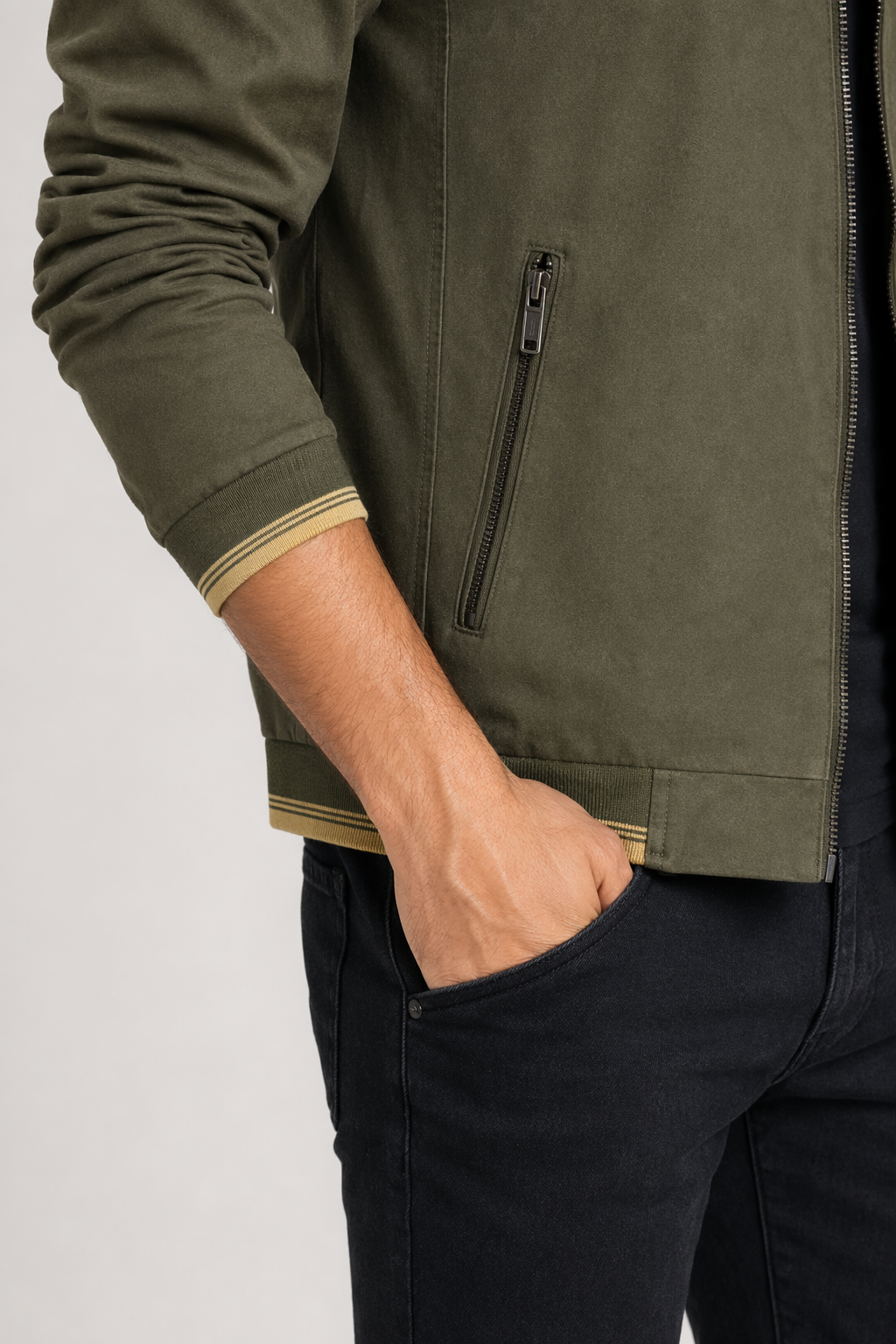Short Casual Men's Zippered Jacket Army Green