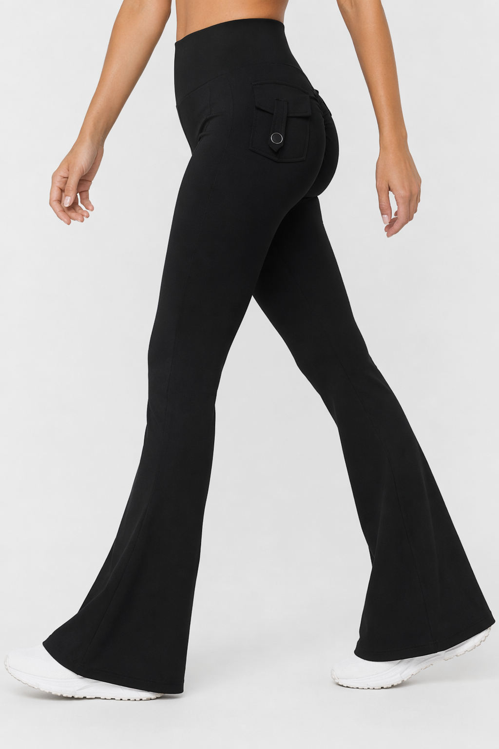 Yoga Leggings with Spacious Pockets for Wide Leg Movement Black