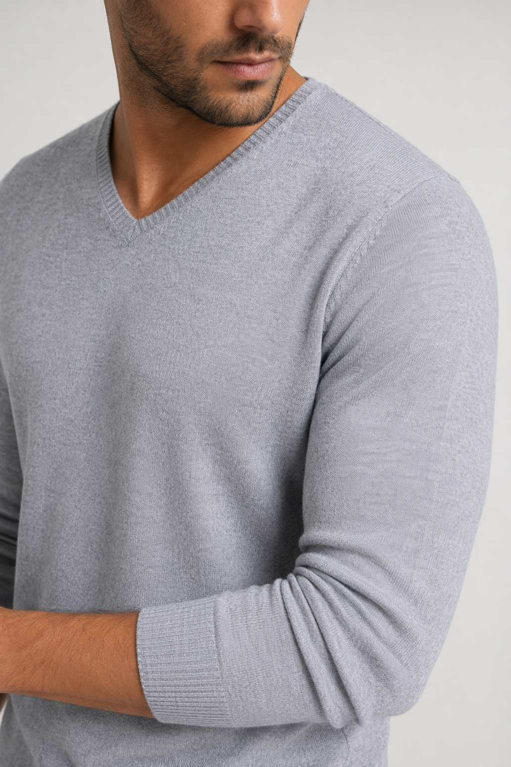 Knitted Top for Men with a V Neck Gray