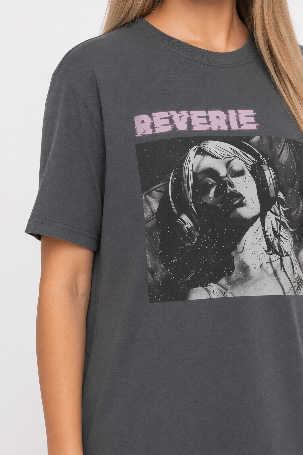 Oversize T-Shirt with a Retro Vibe Smoke Grey