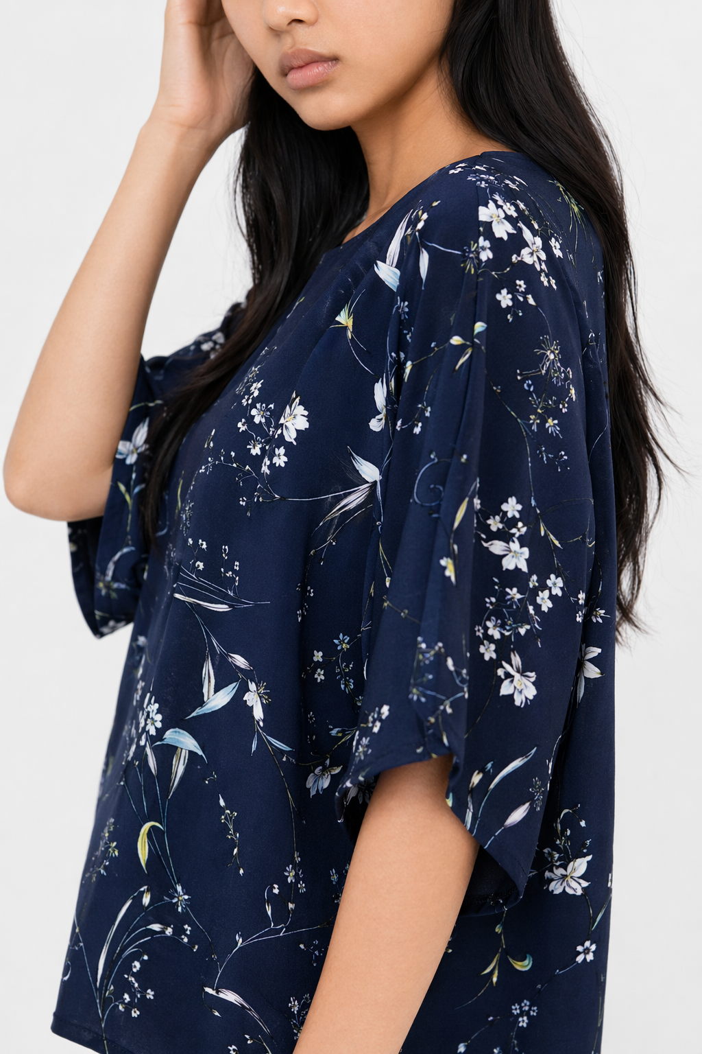 Floral Women's Oversized Blouse Navy