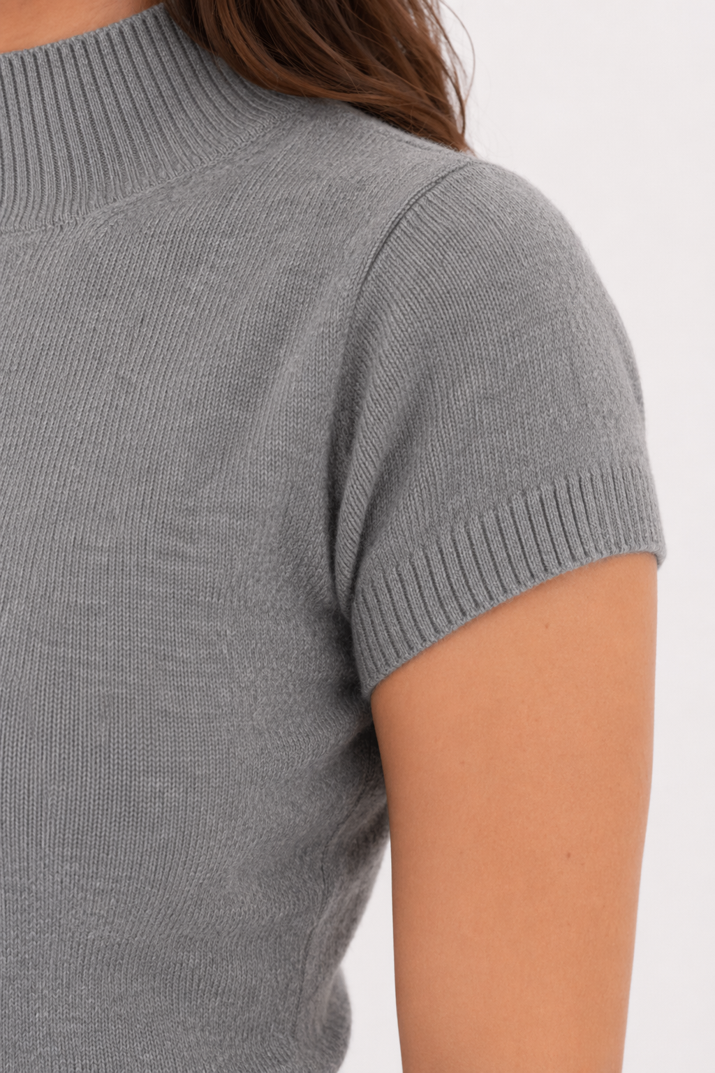 Slim Fitting Short Sleeve Turtle Neck Knitted Top for Women Gray