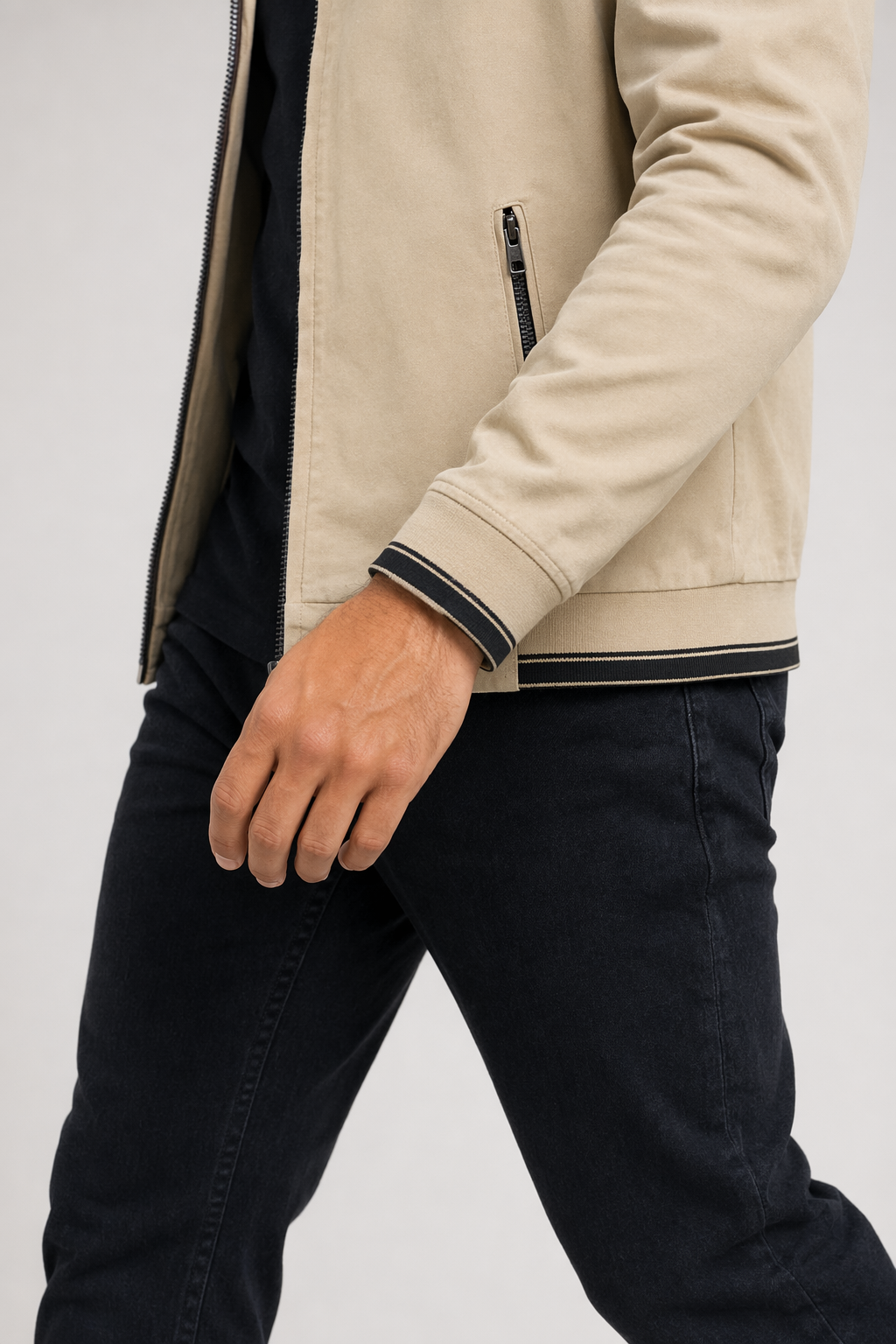 Short Casual Men's Zippered Jacket Beige
