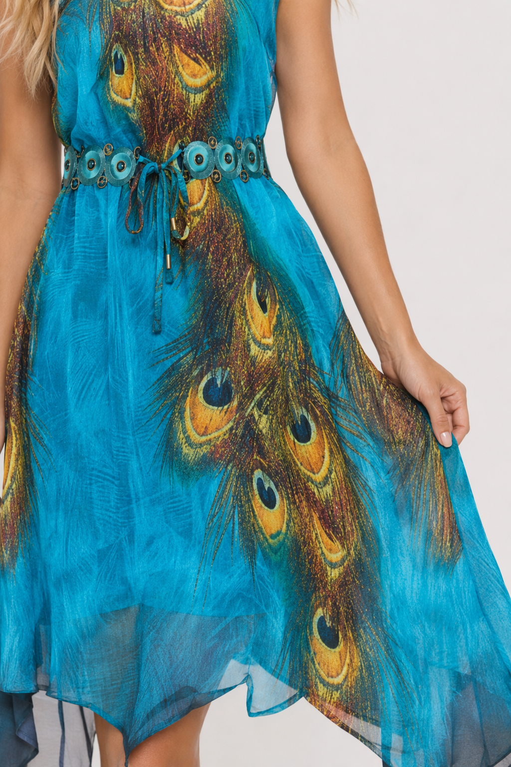 Peacock Sleeveless Dress with Long One Piece Design Default