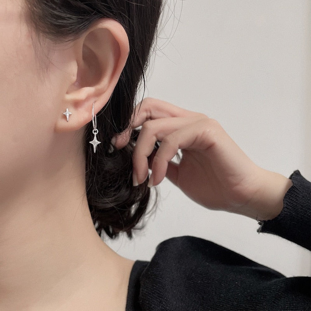 Earrings with Starry Hope Motif