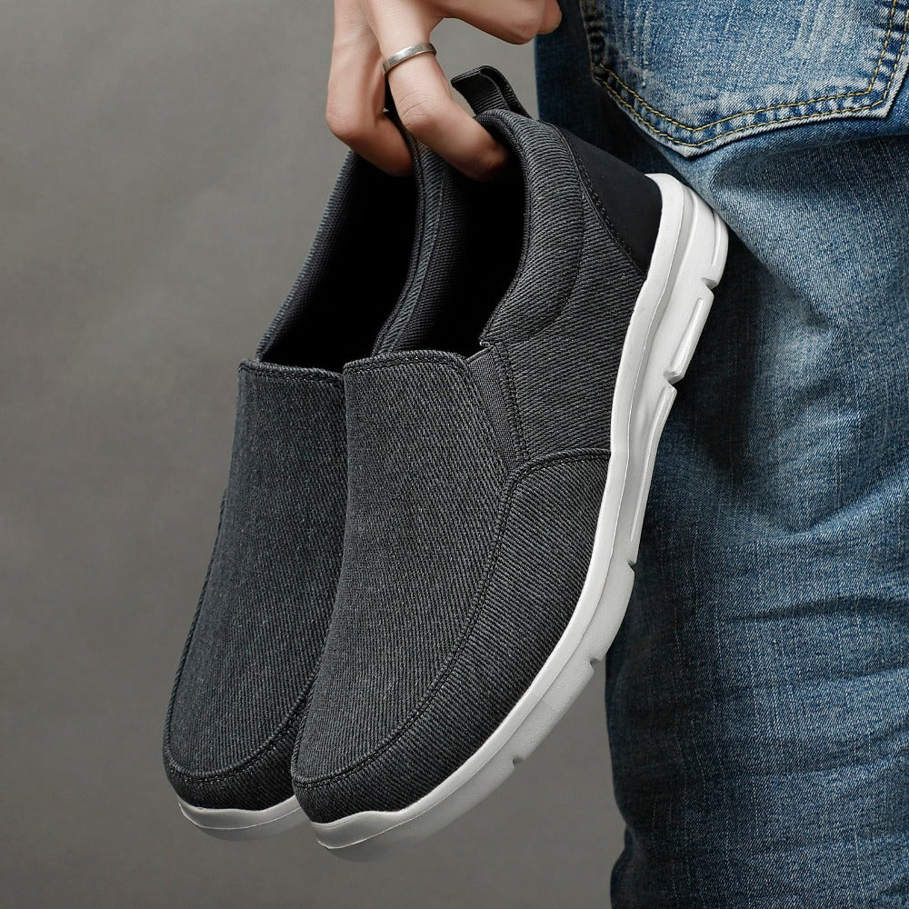 Breathable Men's Walking Shoes