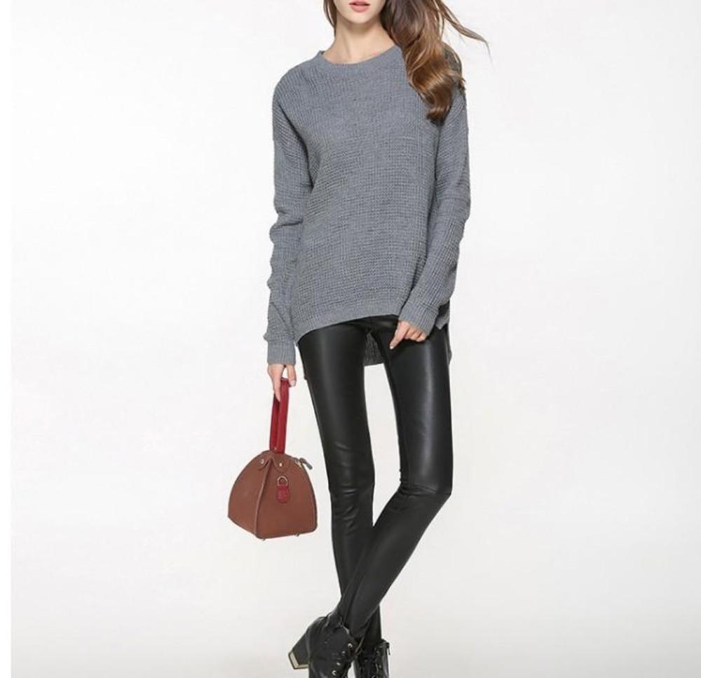 Gray Round Neck Women's Sweater with a Comfortable Fit