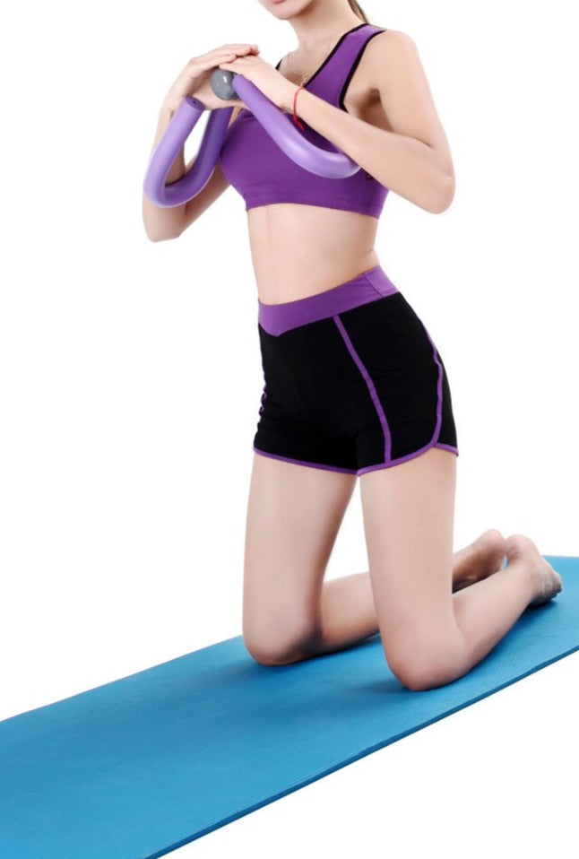 Flexor: Strengthen Your Thigh and Arm Muscles with this Exercise