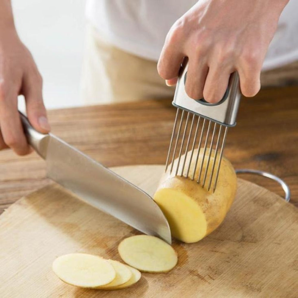 Sturdy Vegetable and Onion Holder Made of Stainless Steel